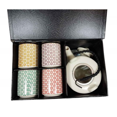 juego tetera y 4 vasos Mina